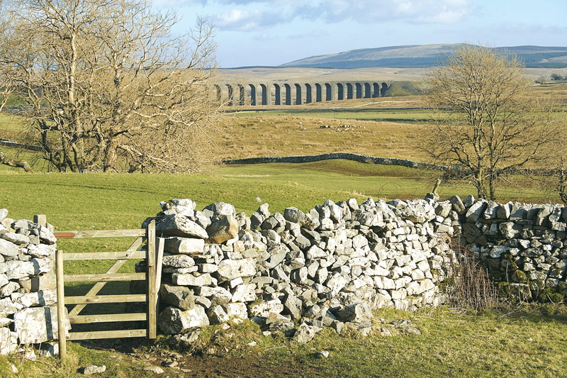 Walking in the Yorkshire Dales: South and West - Route Photos
