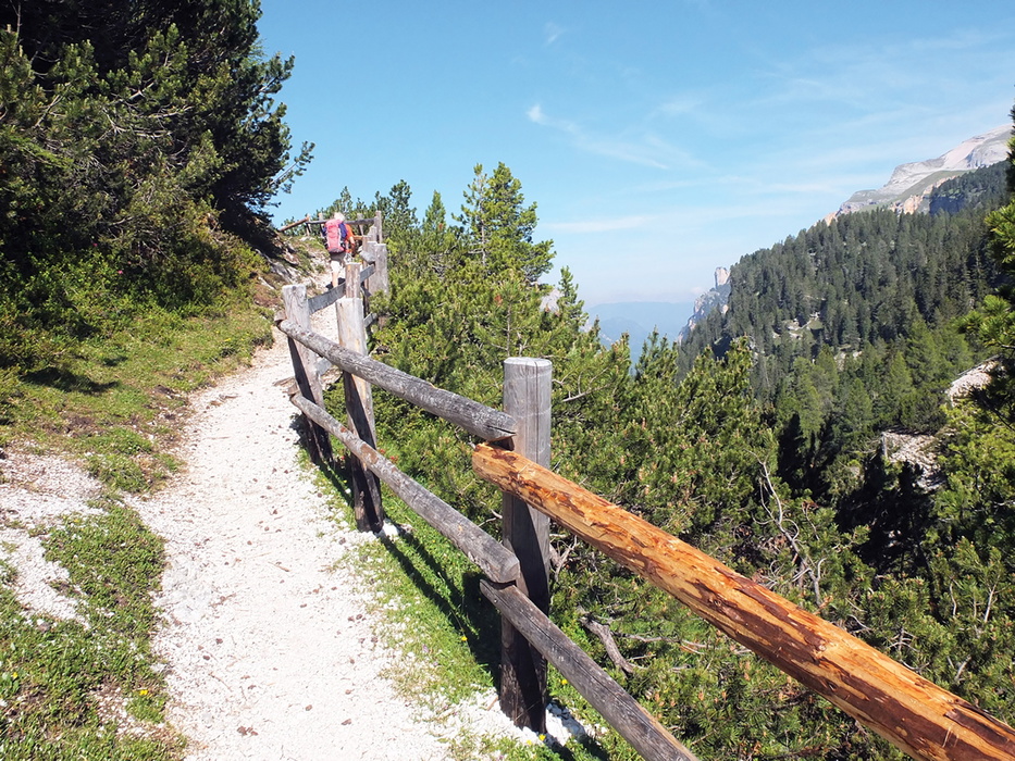 Alta Via 1 - Trekking in the Dolomites - Route Photos