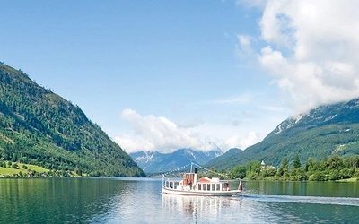 Ferry on Grundlsee, departing from Gößl