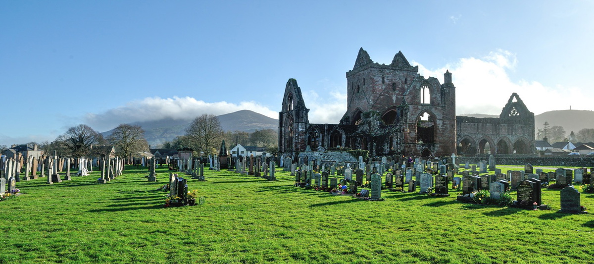 Sweetheart Abbey with Criffel behind