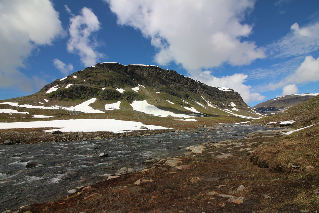Čáhppesbákti and the Riksojohka