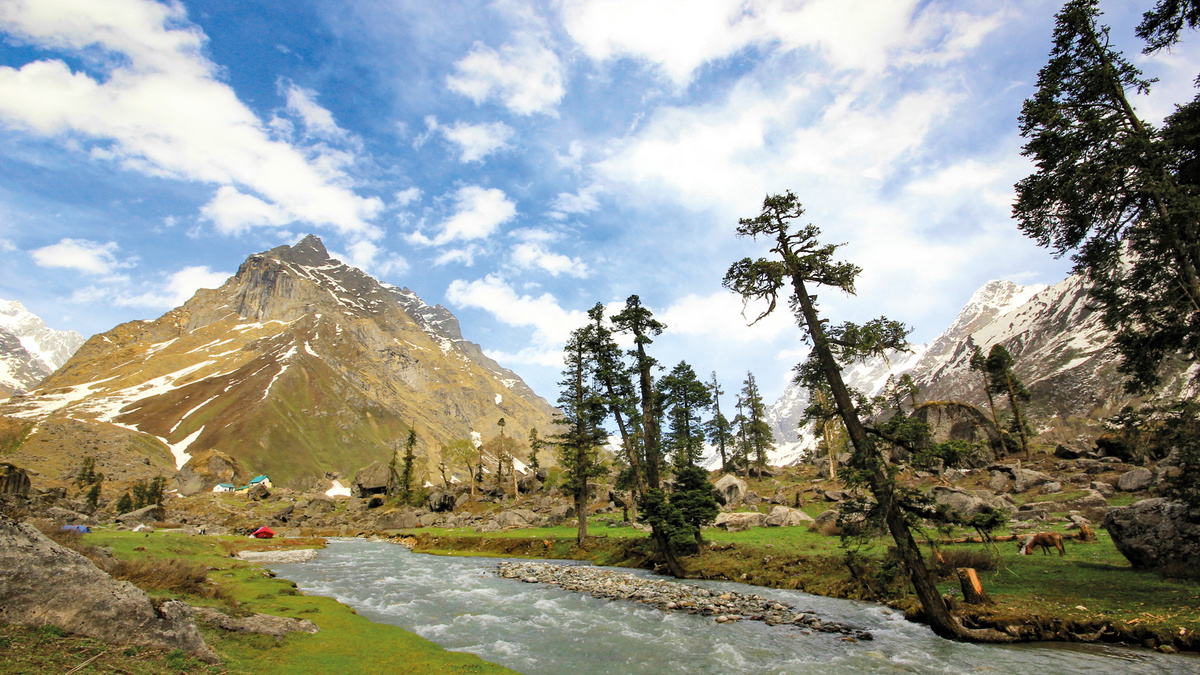 Entering Har Ki Dun