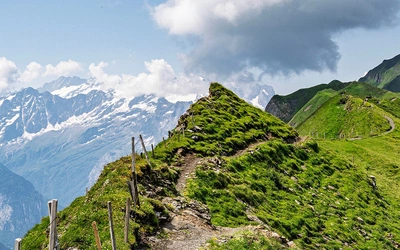 The Balmeregghorn ridge in the Bernese Oberland, a ridgier stretch of the high trail from Planplatten