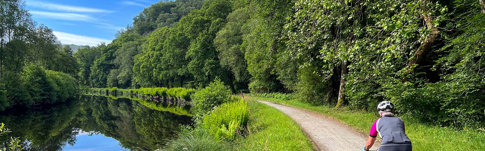Nante á Brest canal towpath between Gouarec and Bon Repos