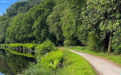 Nante á Brest canal towpath between Gouarec and Bon Repos