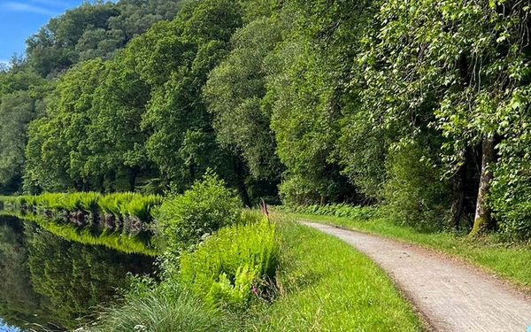 Nante á Brest canal towpath between Gouarec and Bon Repos