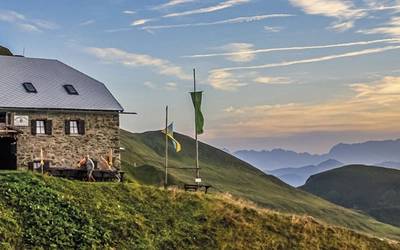 Gleiwitzer Hut at sunset, Trekking in Austria's Hohe Tauern