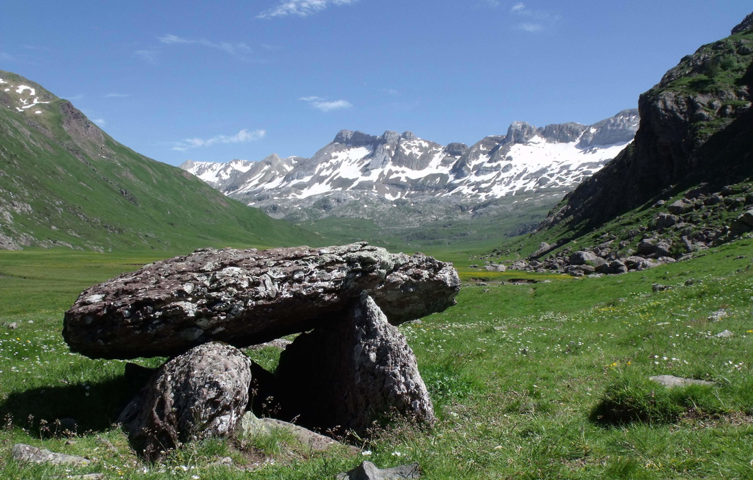 Dolmen De  Achar  Aguas  Tuertas  Gr11