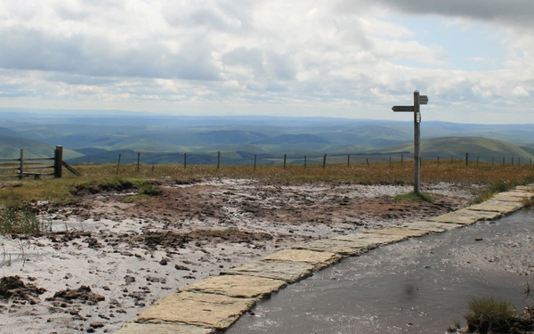 Pennine Way Spur To Cheviot Summit