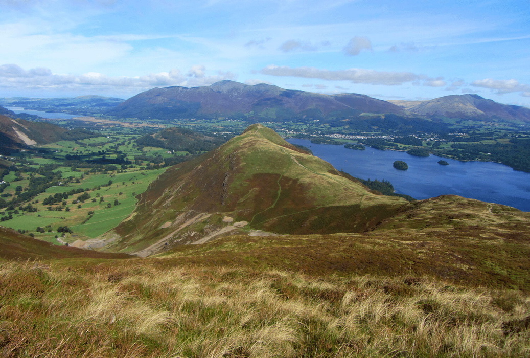 Looking along the Catbells ridge from Maiden Moor