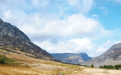 The entrance to Ogwen Valley is dominated by Gallt yr Ogof (Stage 5)