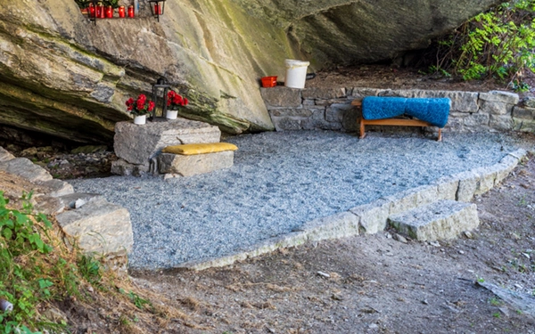 On the Tour of Monte Rosa with hiking poles