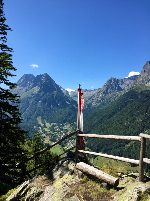 Les Saix Blancs viewpoint day 1