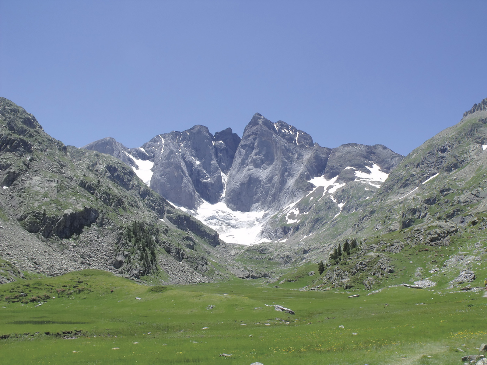 The north face of Vignemale from Ouletes de Gaube Stages 18 and 19